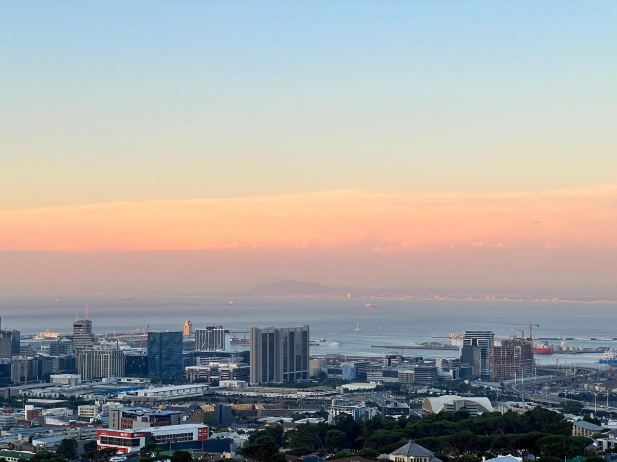 Breathtaking Views, Brand New Renovated Apartment Cape Town Eksteriør bilde